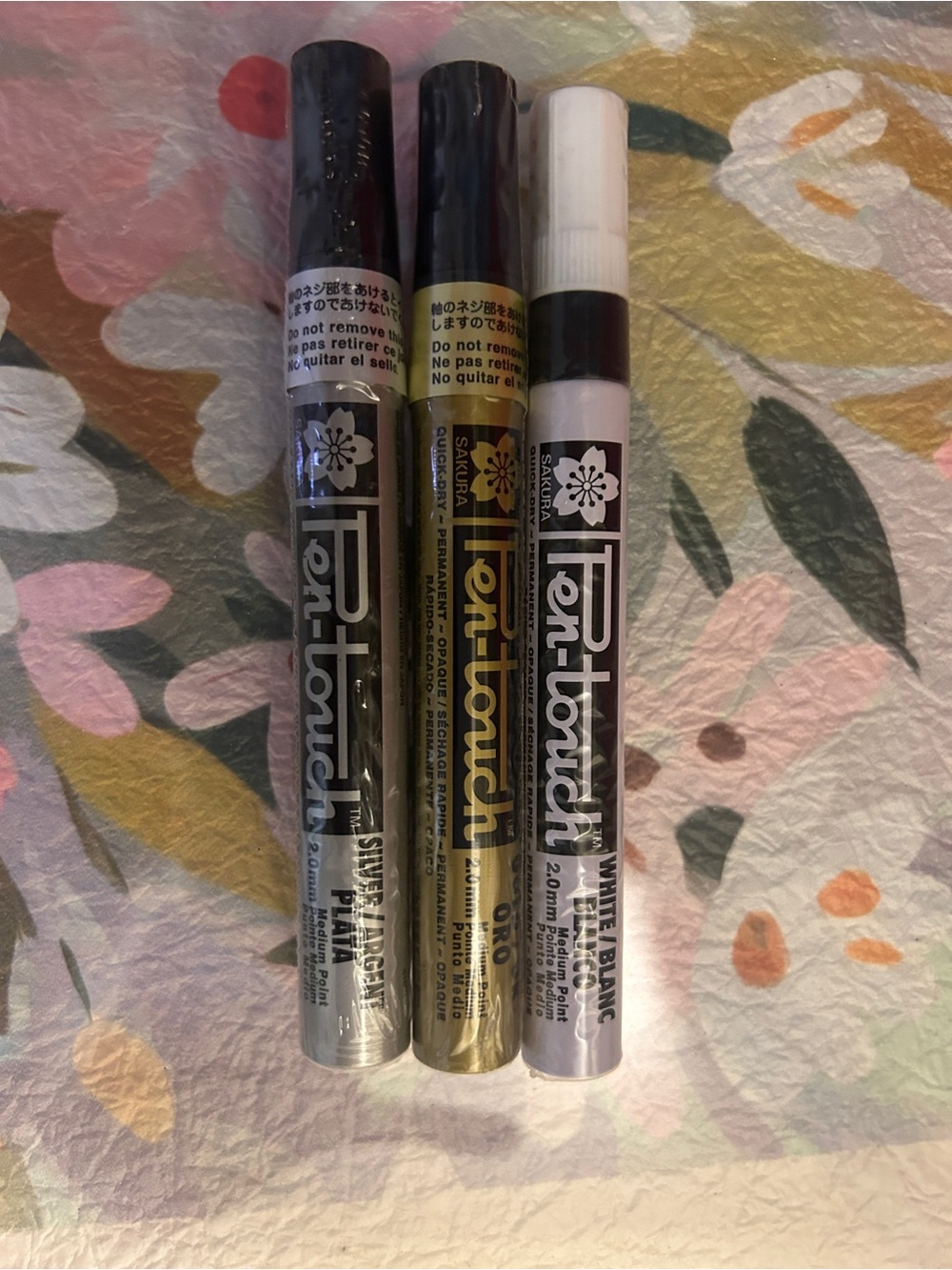 Lot of 20 High Quality Artist Markers • Sakura, Monotwin, Sharpie • Paint & Ink